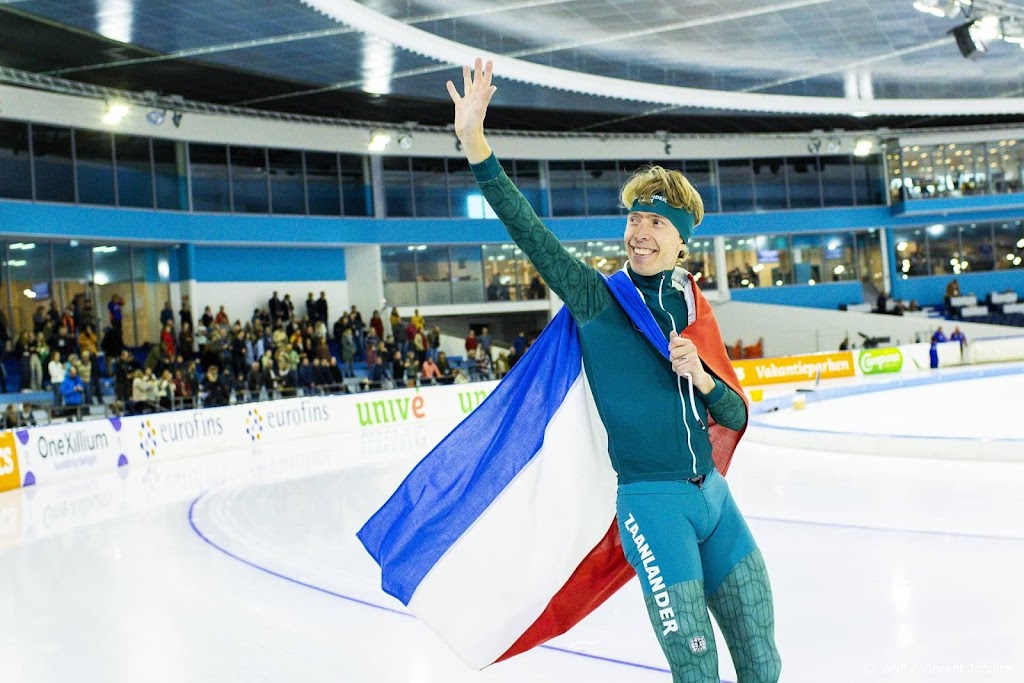 Schaatser Bergsma heeft met snelle 10.000 meter titel terug