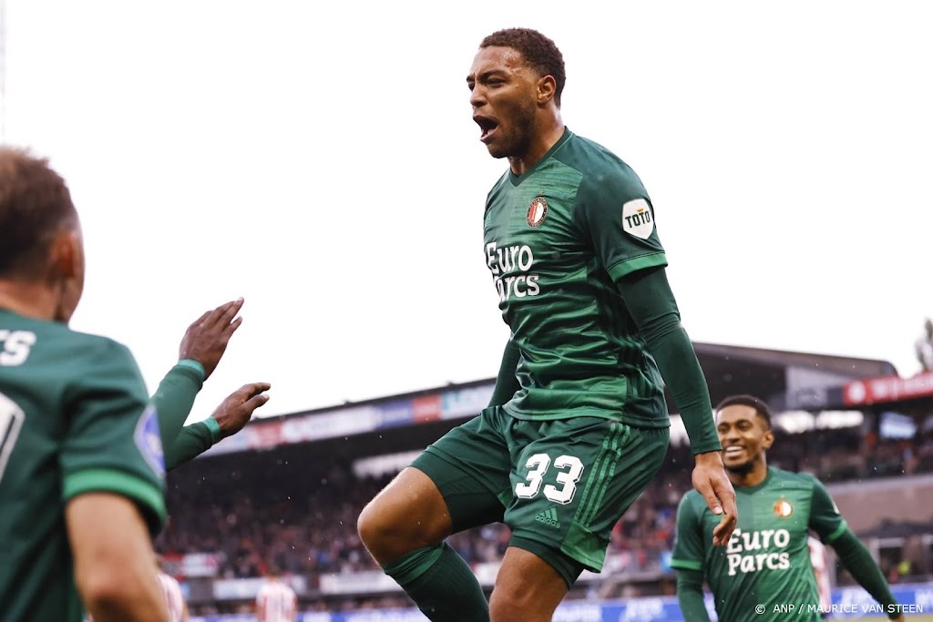 Invaller Dessers beslist stadsderby voor Feyenoord