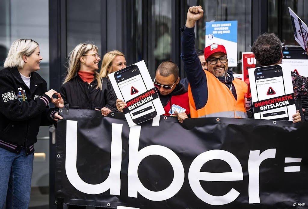 Hof doet eind januari uitspraak in slepende zaak Uber-chauffeurs