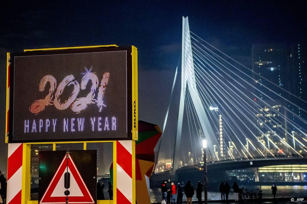 Nationale Vuurwerk in Rotterdam afgelast vanwege slecht weer