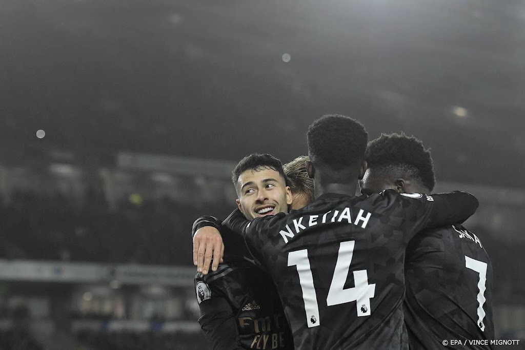 Arsenal vergroot leiding in Premier League met zege in Brighton
