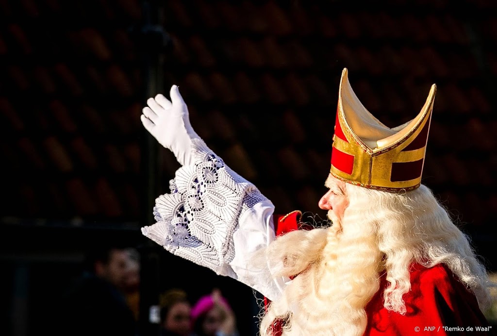 Sinterklaas aangekomen in Apeldoorn 