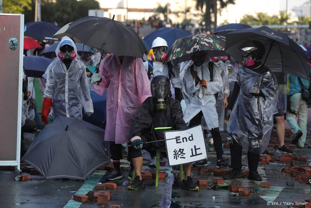 Universiteit Hongkong wil vreedzame oplossing