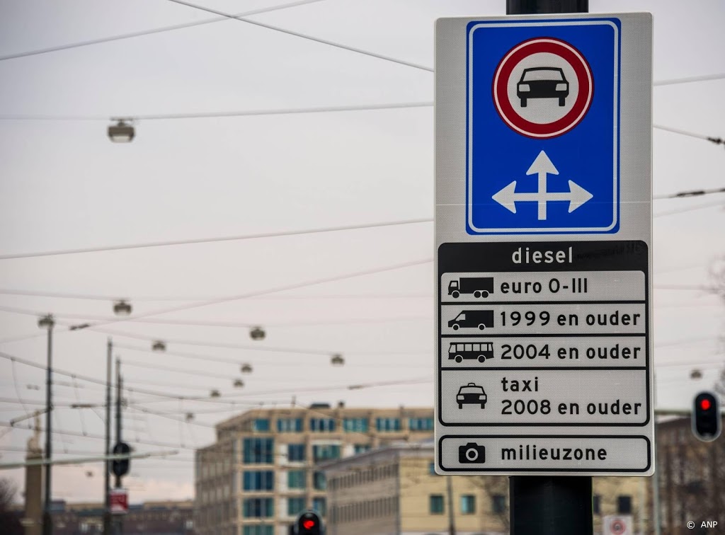 Amsterdam wil eind 2020 oude dieselauto weren