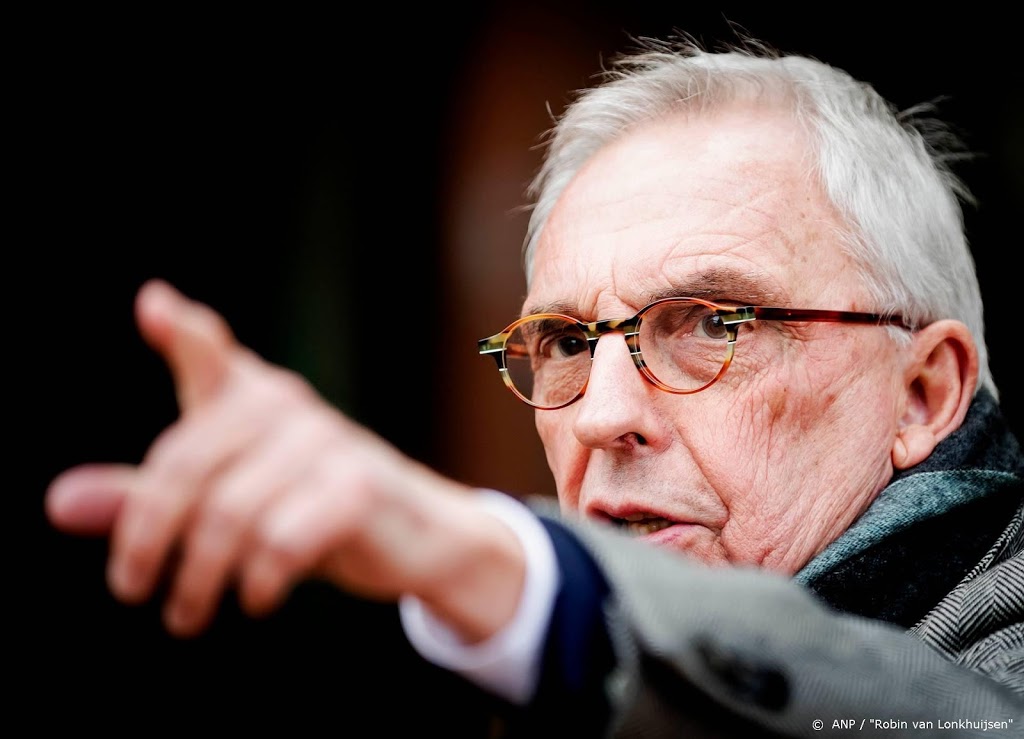 OM schikt voor 80.000 euro met Jos van Rey (2)