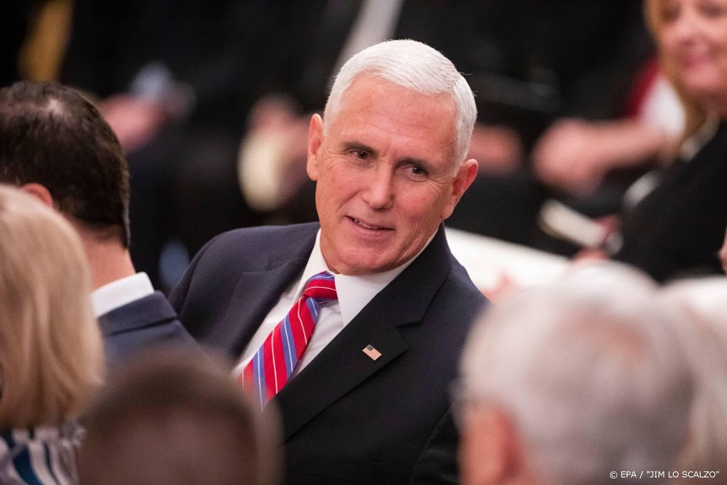 Pence stelt Koerden gerust