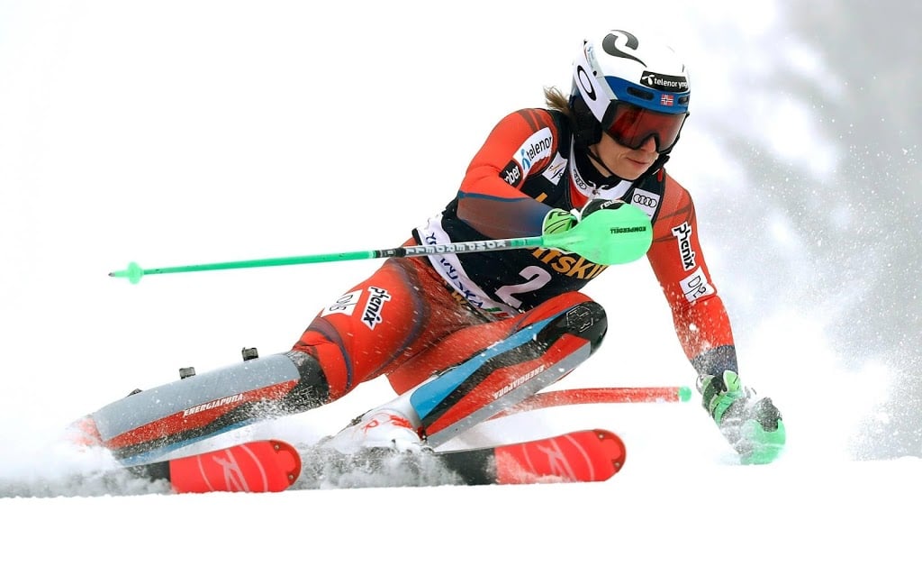 Skiër Kristoffersen opent met slalomzege