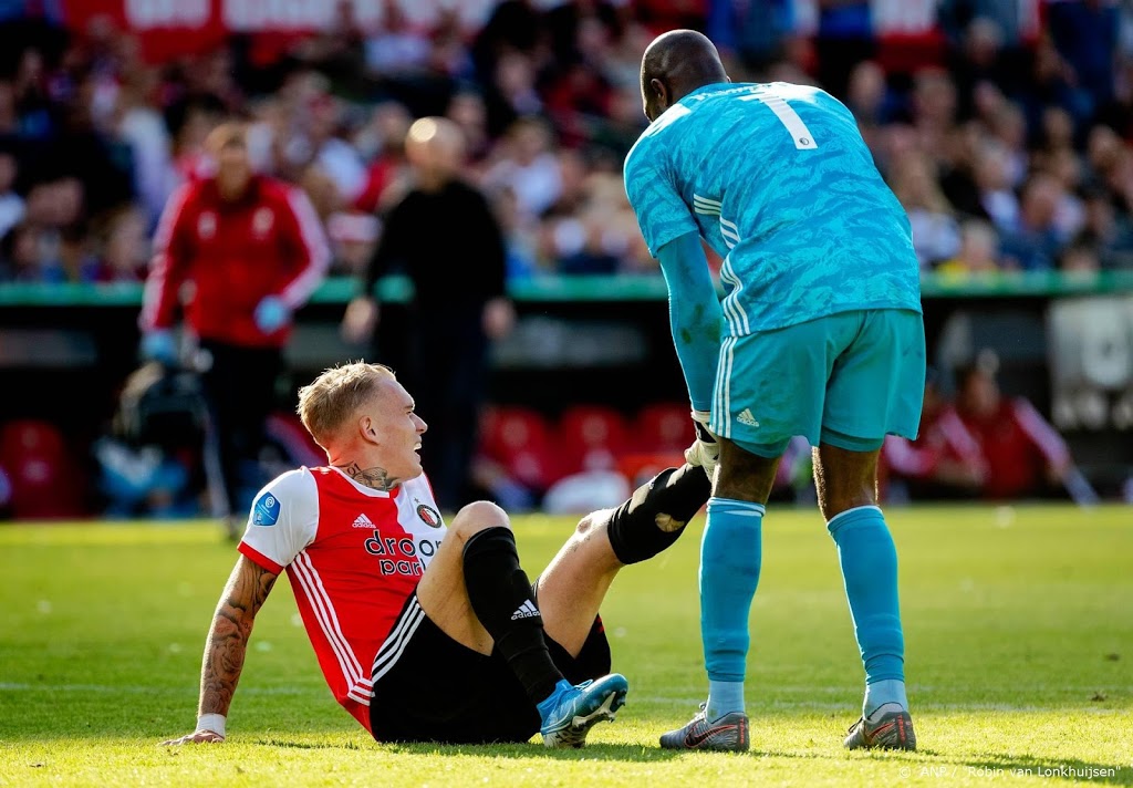 Feyenoord mist Karsdorp tegen Rangers