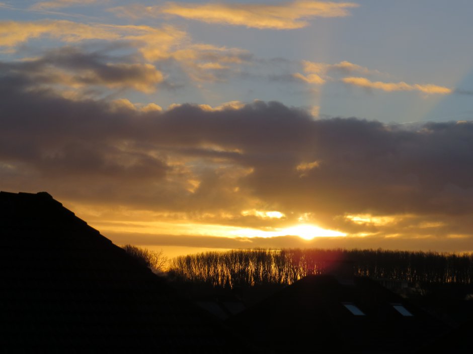 De Zon Komt Op In Het de zon komt op...... | ZeelandNet Foto