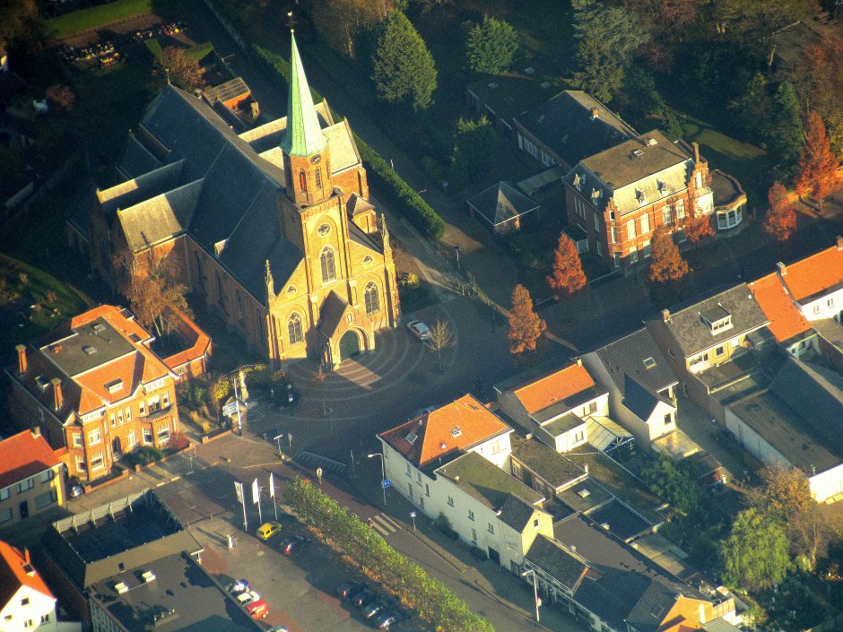 St. Jansteen vanuit de lucht (2).... Foto