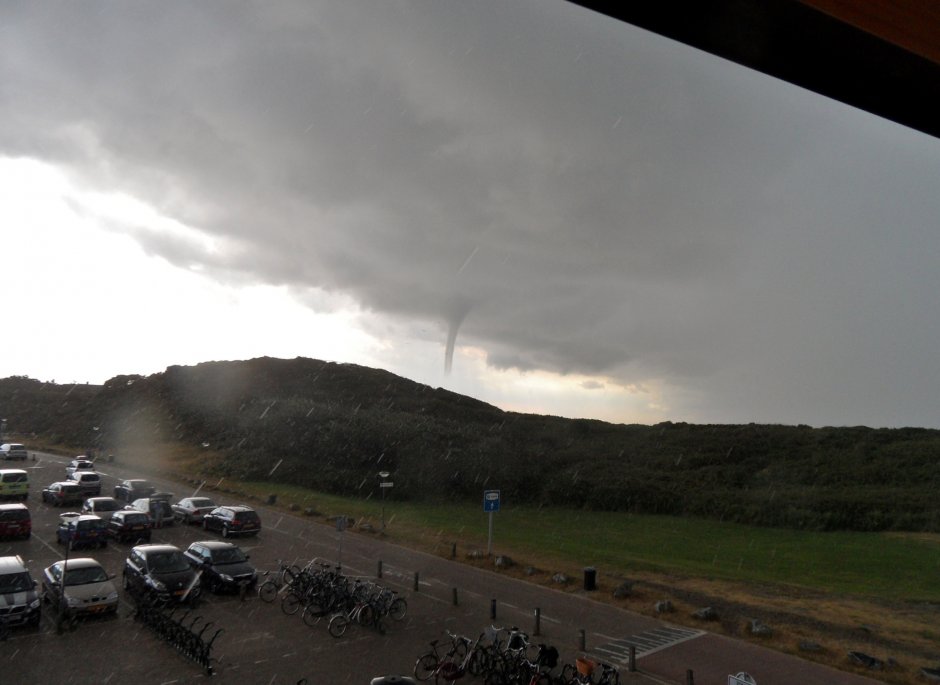 Windhoos | ZeelandNet Foto