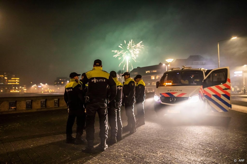 Politie: drukke jaarwisseling met veel overlast