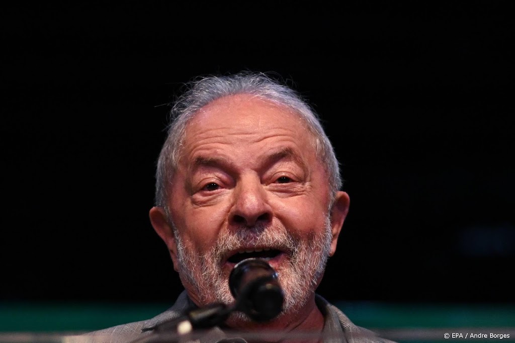 Linkse Lula da Silva weer als president Brazilië geïnstalleerd