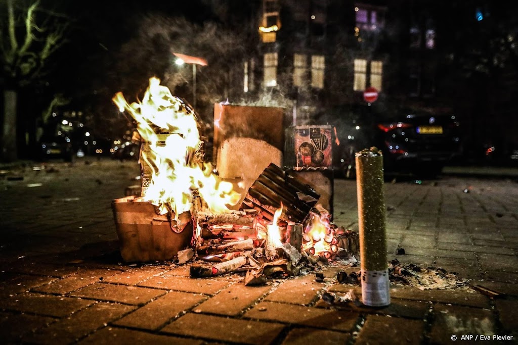 Jongen (13) raakt twee vingers kwijt door vuurwerk in Rotterdam
