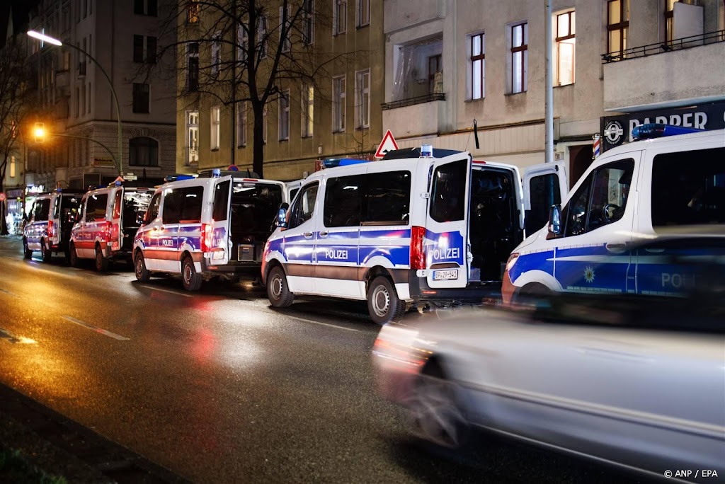 Meer dan 230 arrestaties in Berlijn, vijftien agenten gewond