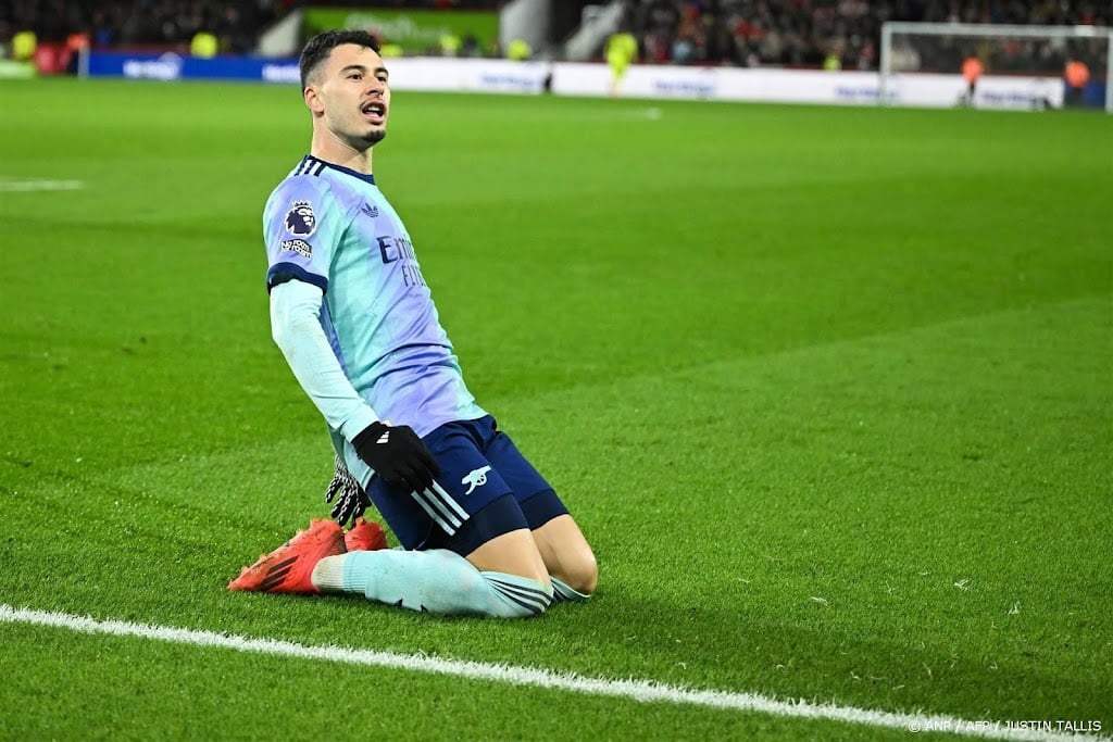 Arsenal verslaat Brentford en klimt naar tweede plaats 