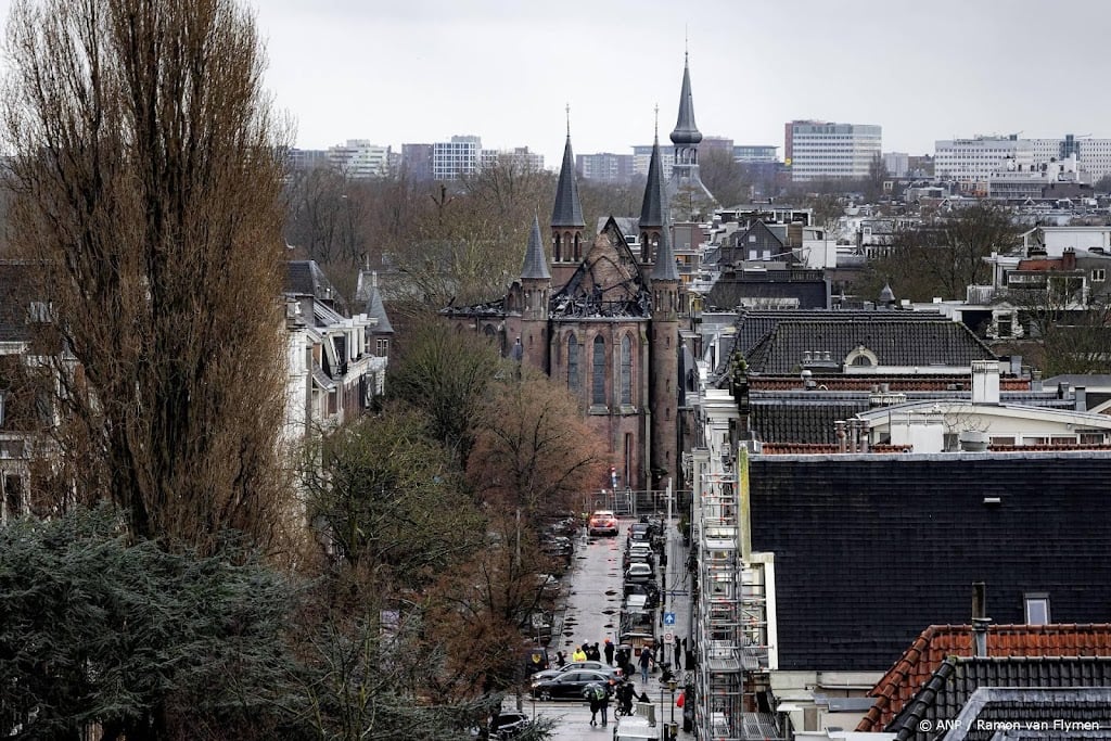Omwonenden door brand verwoeste Vondelkerk kunnen weer terug