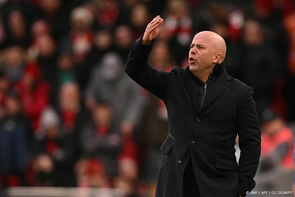 Liverpool-coach Slot gefrustreerd over gebrek aan kansen 