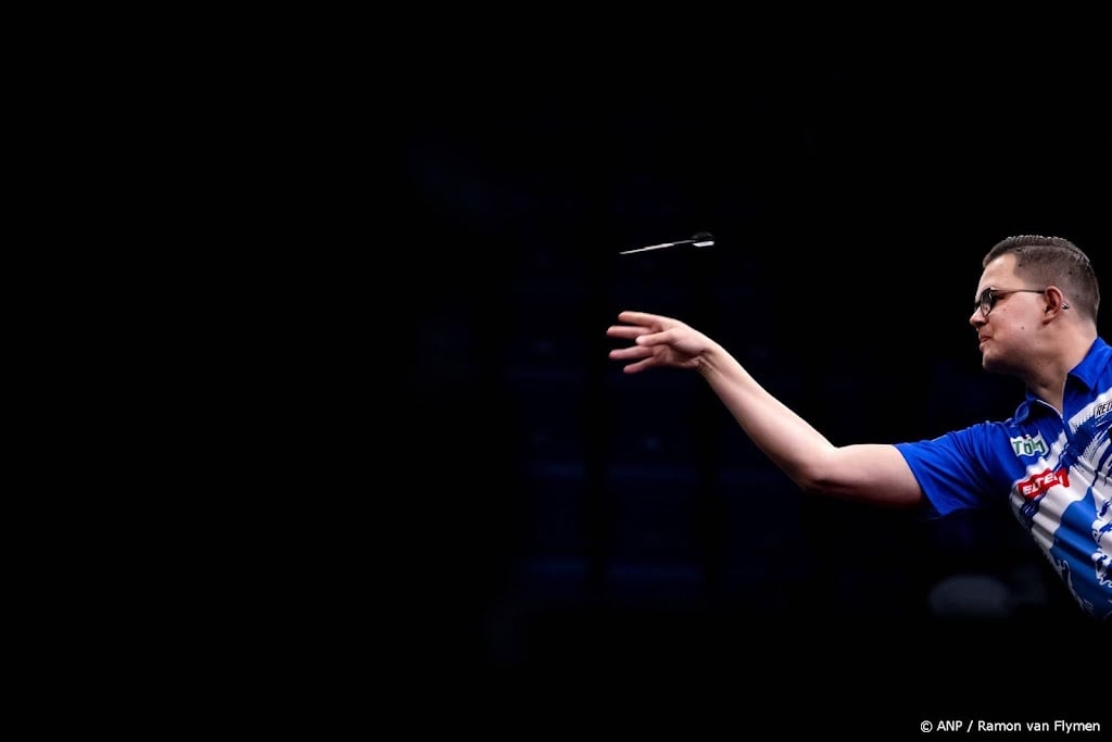 Darter Van Veen voor het eerst in carrière naar halve finale WK 