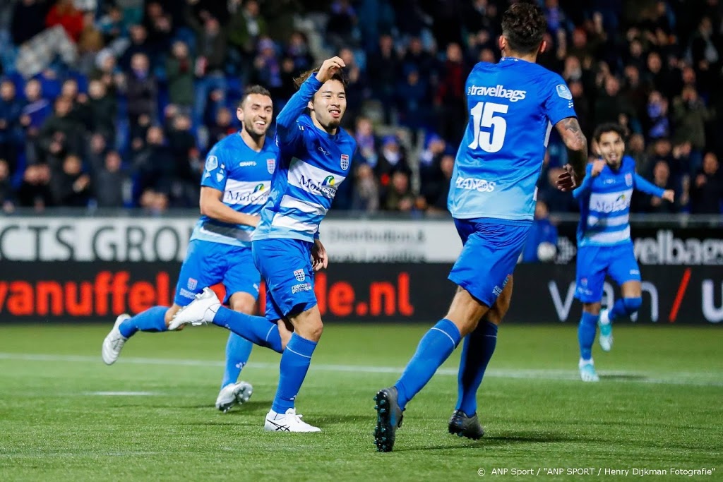 Nakayama bezorgt PEC Zwolle zege op FC Groningen