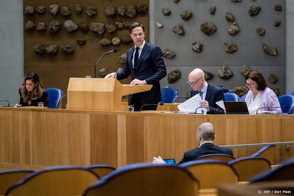 Rutte: schaarste niet leidend bij mondkapjesadvies verpleeghuizen