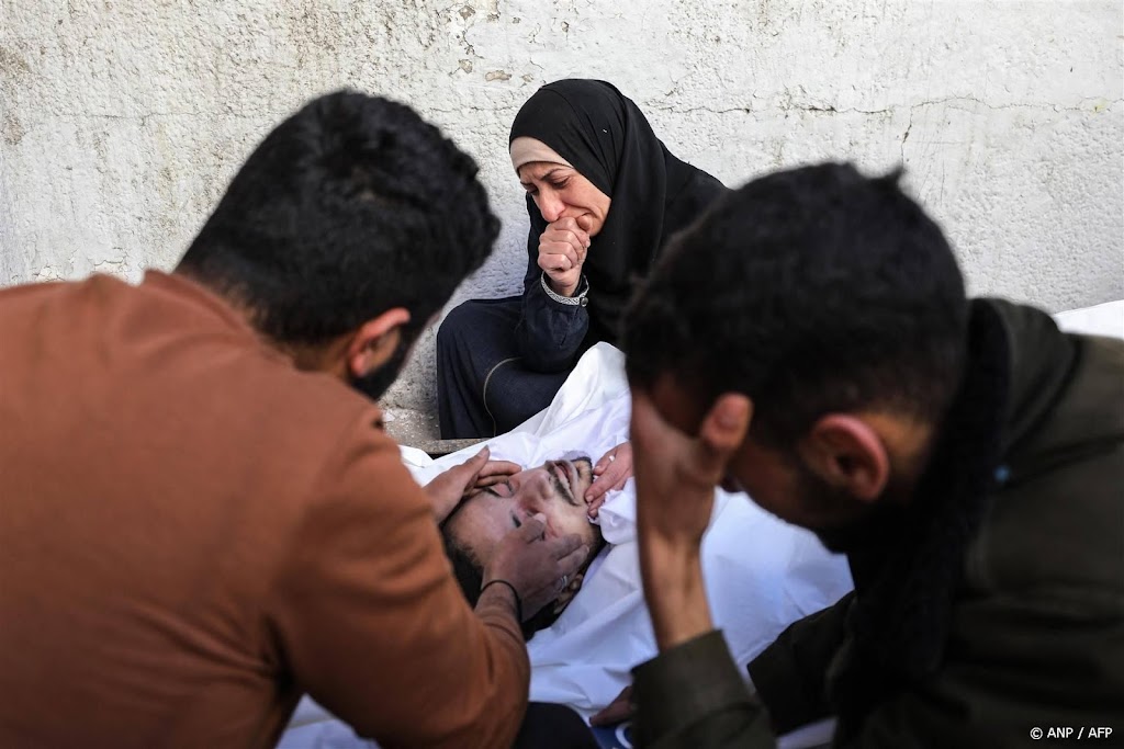 Autoriteiten Gaza: meer dan 27.000 doden sinds uitbreken oorlog
