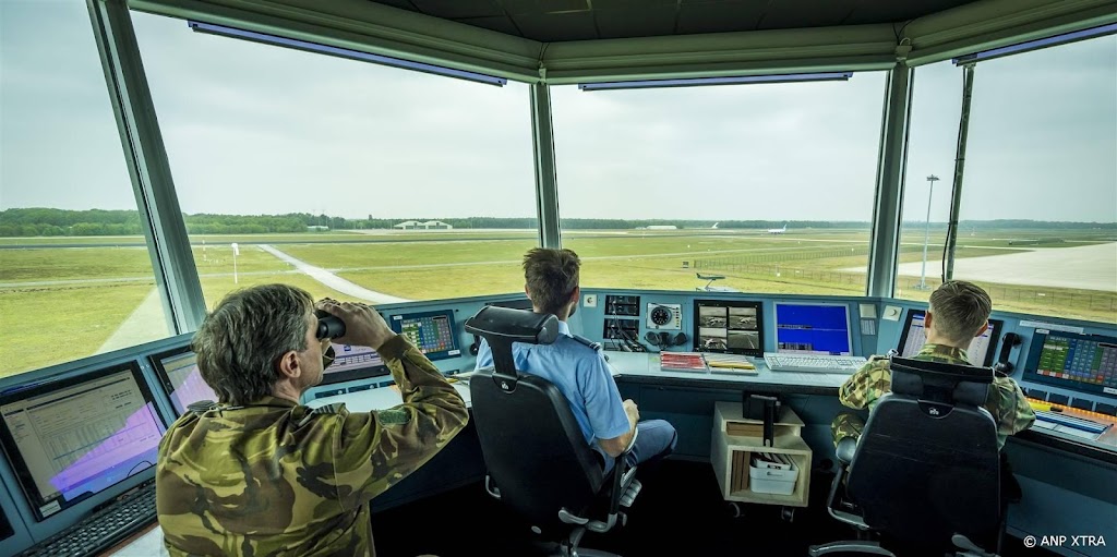 Luchtmacht bevestigt 'nadelige gevolgen' luchtverkeersleiders