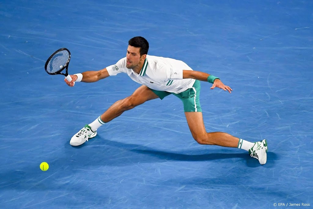 Djokovic evenaart record Federer met 310 weken op nummer 1