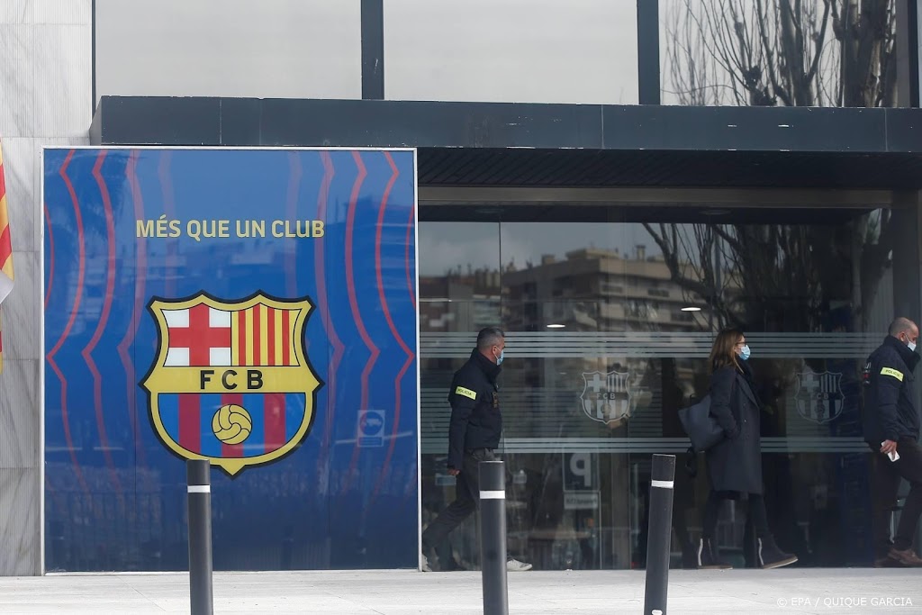 Spaanse politie doet inval bij Barcelona, oud-voorzitter opgepakt
