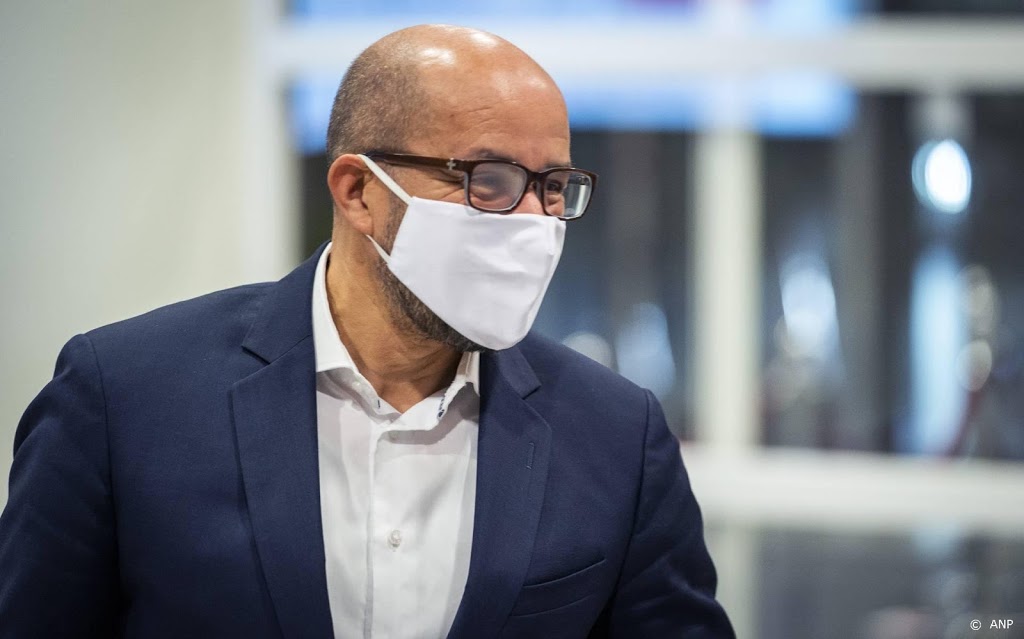 Burgemeesters: besmettingen nog te hoog om te versoepelen
