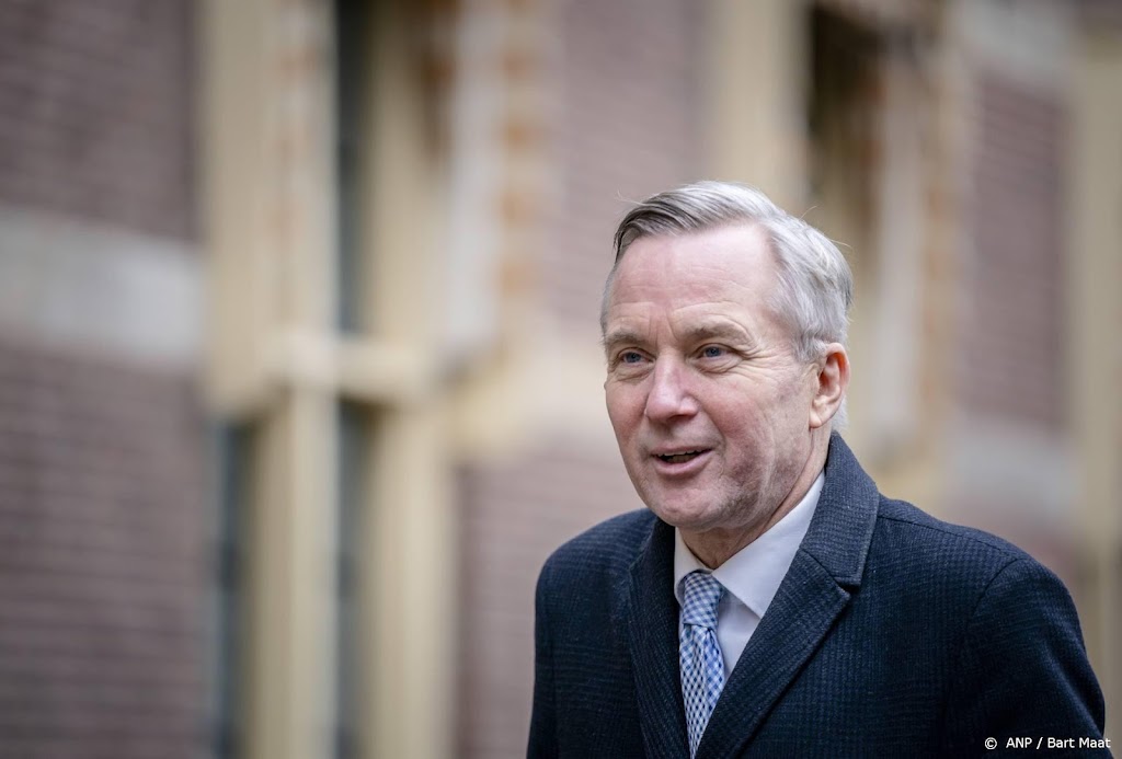 Staatssecretaris Defensie schrikt van achterstanden in kazernes
