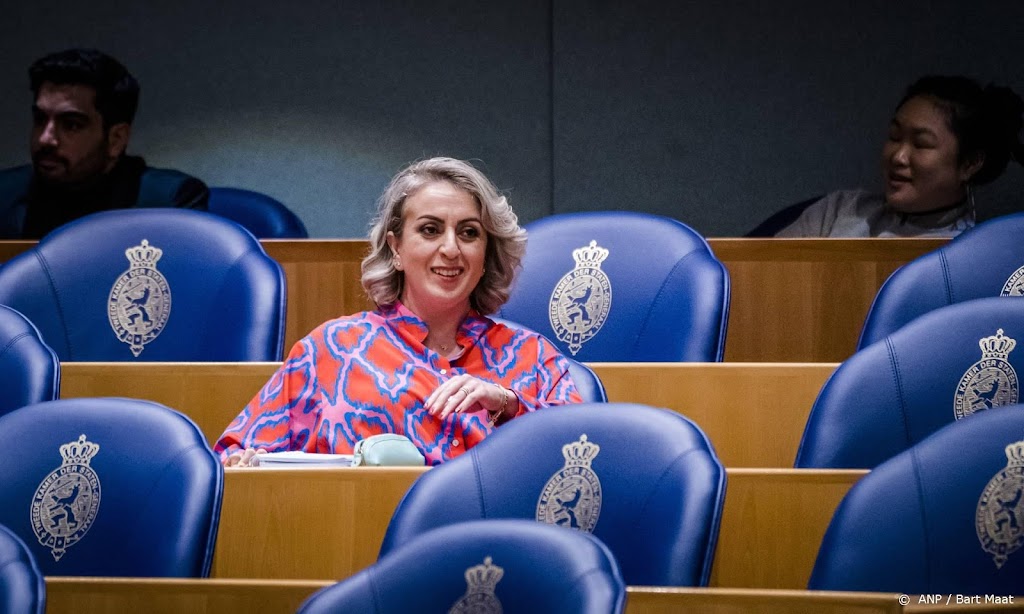 Gündoğan probeert via de rechter Volt-Kamerlid te blijven