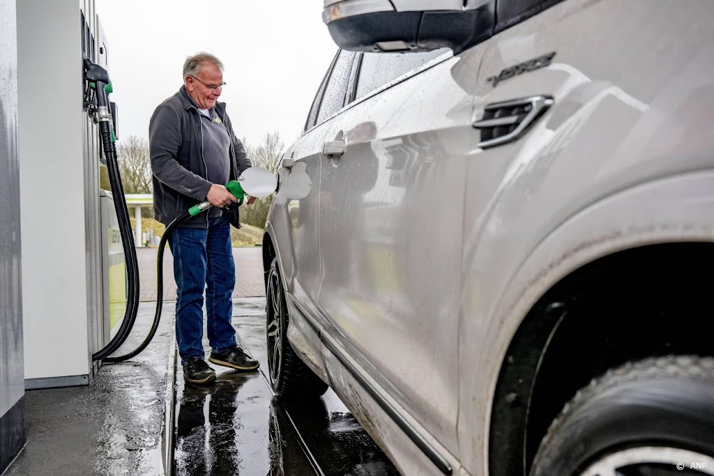 Benzineprijzen maken reuzensprong naar meer dan 2,25 per liter