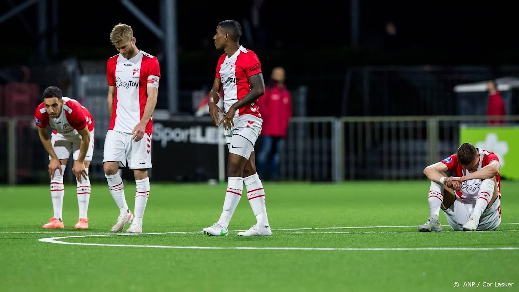 FC Emmen verrassend onderuit tegen Helmond Sport