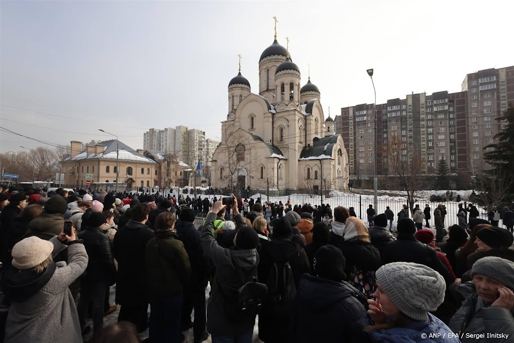 Nederlandse ambassadeur in Moskou bij begrafenis Navalny