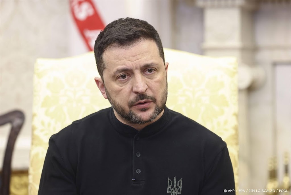 Zelensky aangekomen in VK, snel ontmoeting met Starmer
