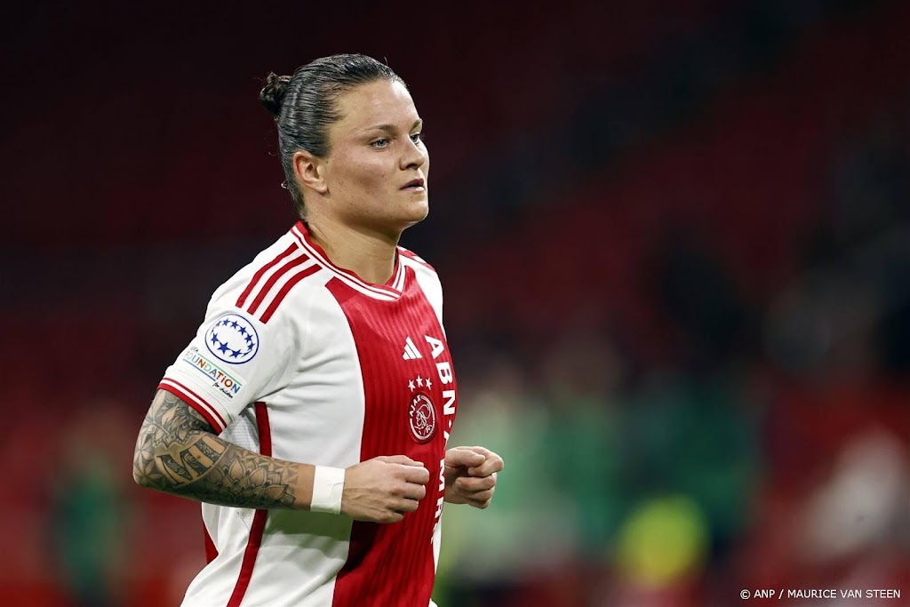 Spitse bezorgt koploper Ajax zesde zege op rij in Eredivisie