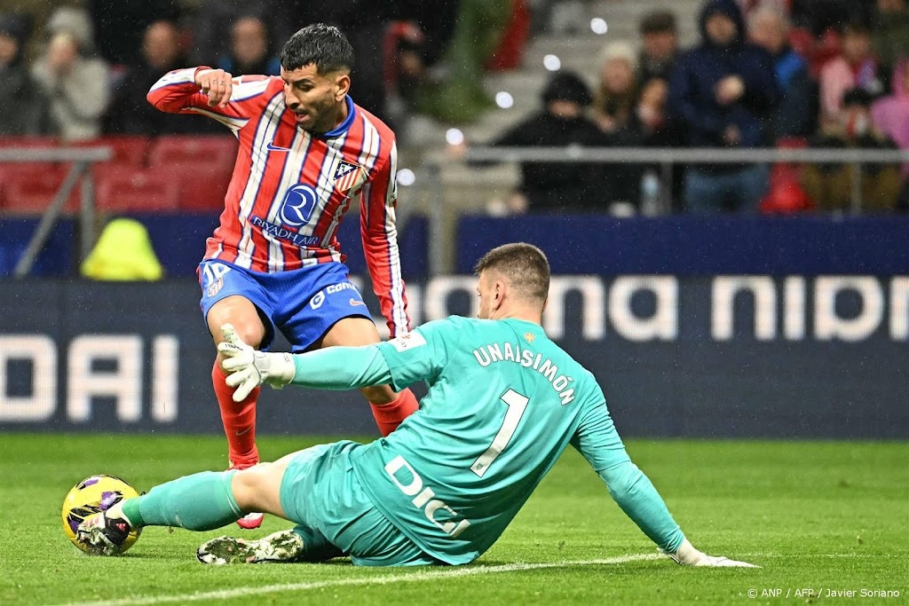 Alvarez helpt Atlético Madrid aan koppositie in La Liga 