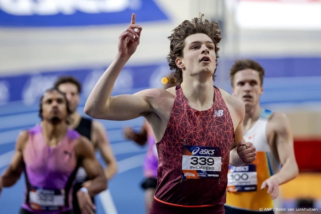 Nationaal recordhouder Phijffers wint 400 meter NK indooratletiek