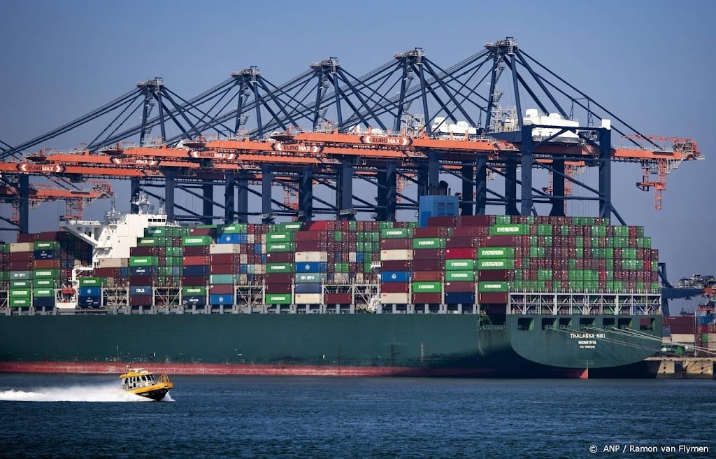 Duizenden containers voor Rusland vast in haven Rotterdam