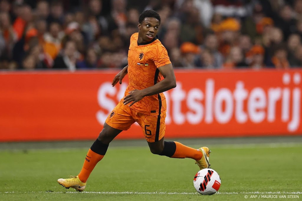 Malacia op tijd fit om met Feyenoord mee te doen tegen Willem II