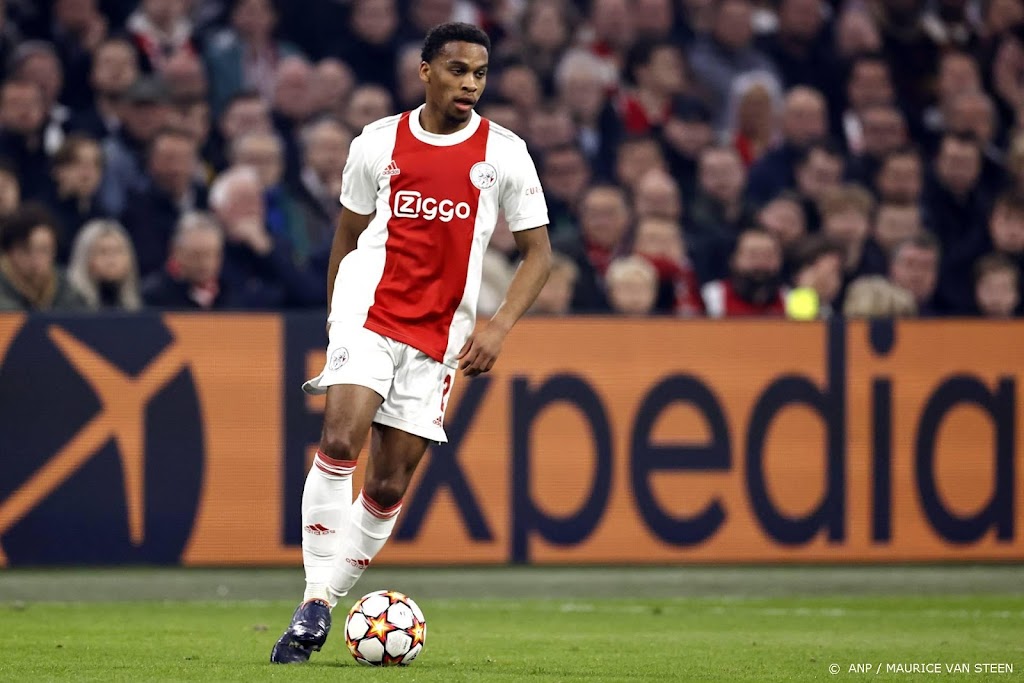 Timber hoopt na blessure zaterdag rentree bij Ajax te maken 