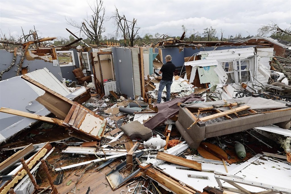Doden en tientallen gewonden door zware tornado's in VS
