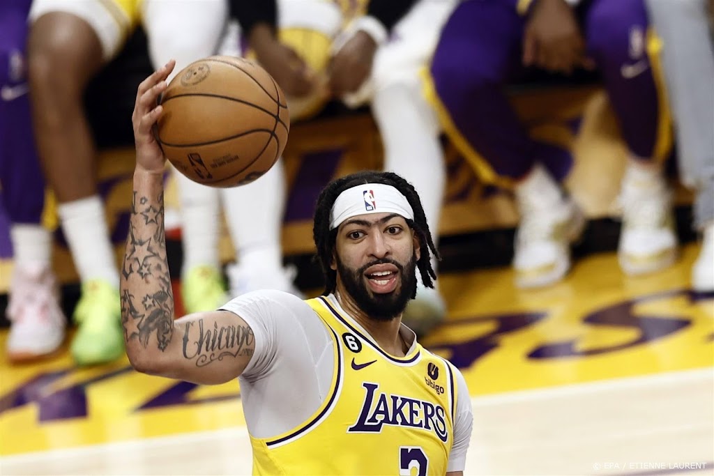 Davis helpt Los Angeles Lakers aan cruciale zege in NBA