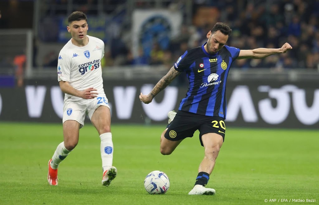 Inter wint met 2-0 van Empoli mede door assist Dumfries