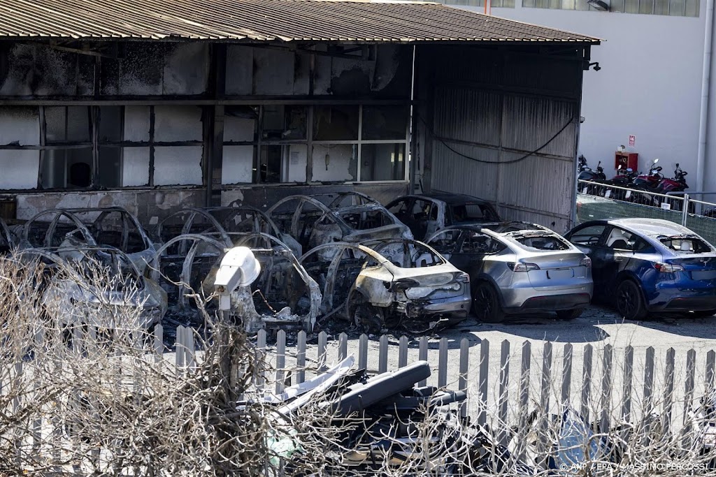 Italië: mogelijk 'anarchistisch motief' achter brand bij Tesla