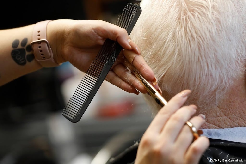 Kappers krijgen hulpmiddelen om geweld in relaties te herkennen