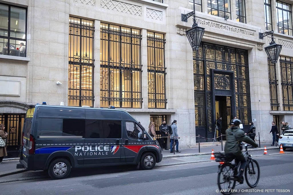 Terrorisme-onderzoek om explosief bij Bank of America in Parijs