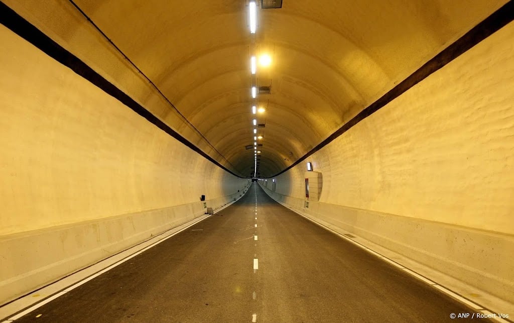 Haagse tunnel nog maanden dicht, gemeente beboet bouwer Strukton