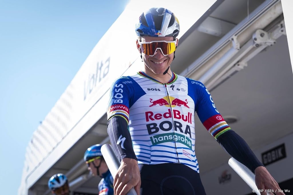 Wielrenner Evenepoel debuteert zondag in Ronde van Vlaanderen